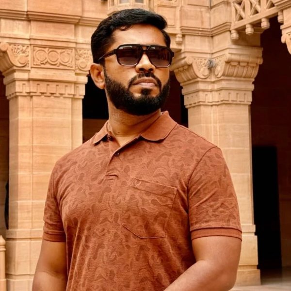 Lohit Raj Shivwanshi, founder of SRT Bricks